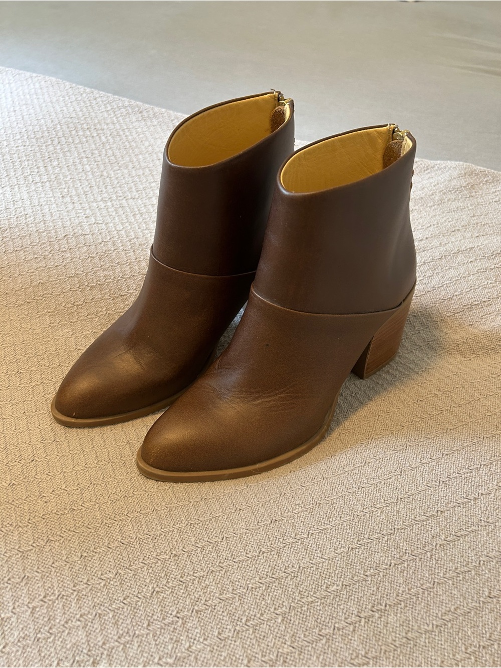 Nisolo Dari Boot 7.5 Women's Brown Leather Ankle Booties with Block Heel